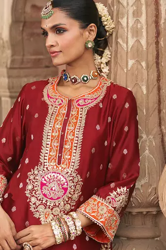 Red embroidered chanderi silk kurta set With Dupatta