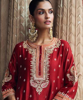 Red embroidered chanderi silk kurta set 3