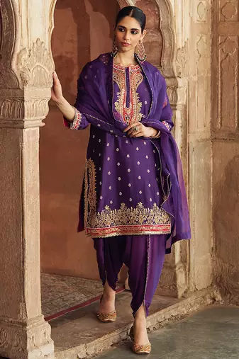 Purple embroidered chanderi silk kurta set With Dupatta