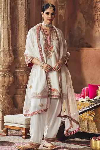 Ivory embroidered chanderi silk kurta set