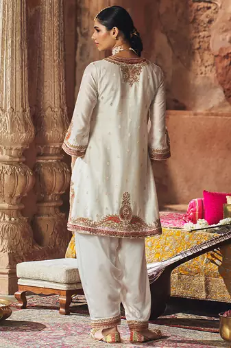 Ivory embroidered chanderi silk kurta set