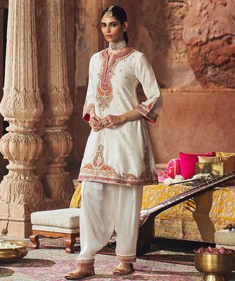 Ivory embroidered chanderi silk kurta set 4