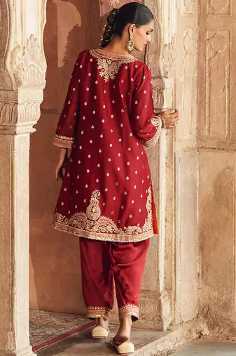 Red embroidered chanderi silk kurta set