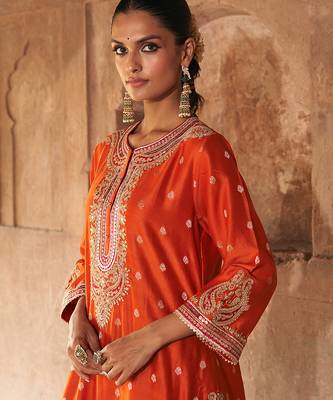 Orange embroidered chanderi silk kurta set 3