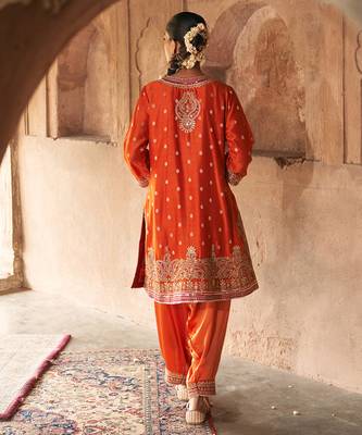 Orange embroidered chanderi silk kurta set 4