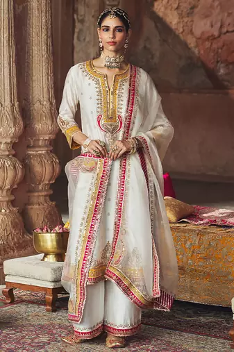 Ivory embroidered chanderi silk kurta set