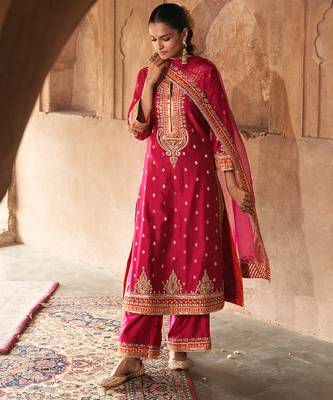 Hot pink embroidered chanderi silk kurta set 1