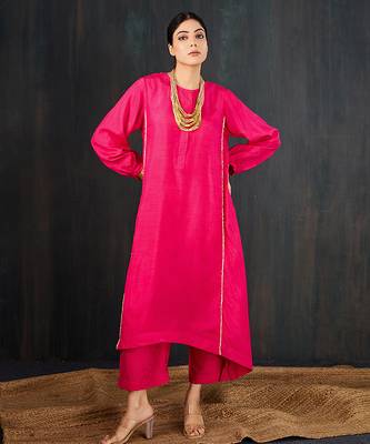 Rani pink plain dola silk kurta set 1