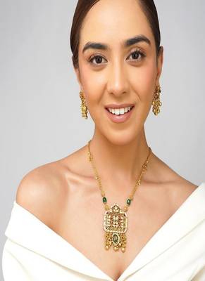 Gold plated kundan necklace set 1