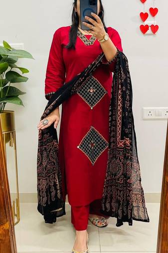 women pure cotton printed red kurta with pant and dupatta
