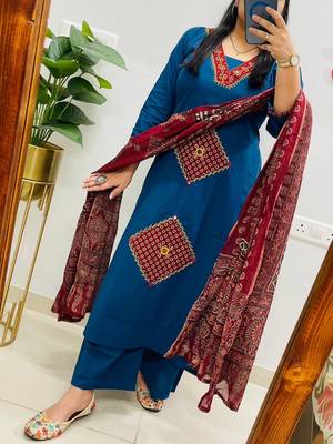 Blue Women  Cotton Printed Kurta With Pant And Dupatta 2
