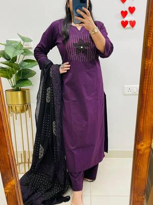 Black Women  Cotton Embroideredry Kurta With Pant And Dupatta 3