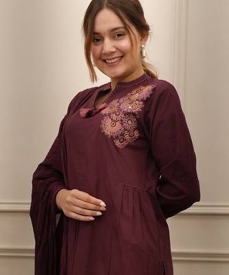 Maroon Women  Cotton Embroideredry Kurta With Pant And Dupatta 3