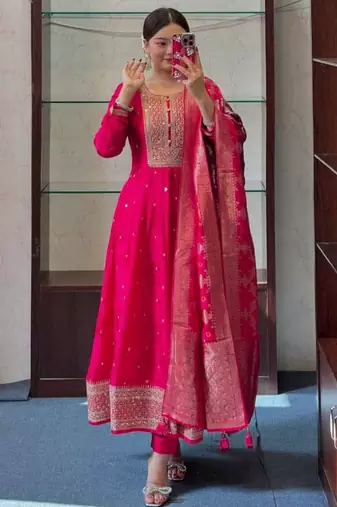 women silk embroidery pink kurta with pant and dupatta