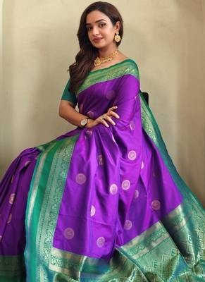 Purple woven silk saree with blouse piece 4
