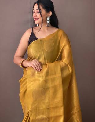 Gold woven tissue saree with blouse piece 3