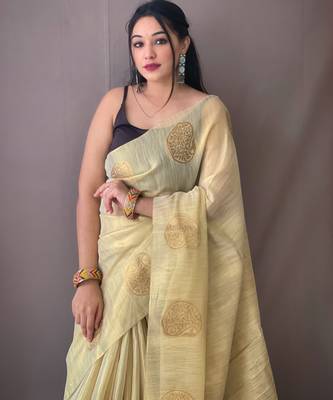 Beige woven tissue saree with blouse piece 3