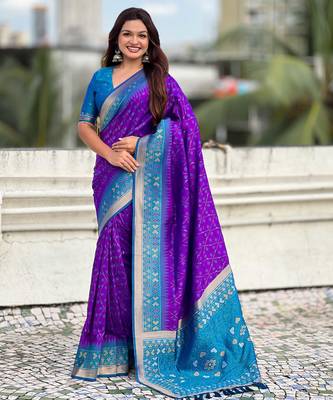Soft silk zari woven patola saree with contrast bandhani weaves 1