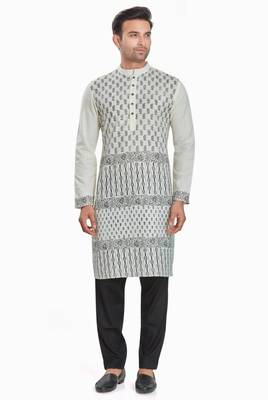 Off white hand block printed kutrta viscos kurta payjama etnic wear / festive wear 1