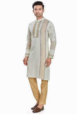 Off white hand block printed kutrta with embroidery viscos kurta payjama etnic wear / festive wear 3