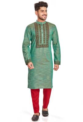 Green hand block printed kurta with embroidery viscos kurta payjama etnic wear / festive wear 1
