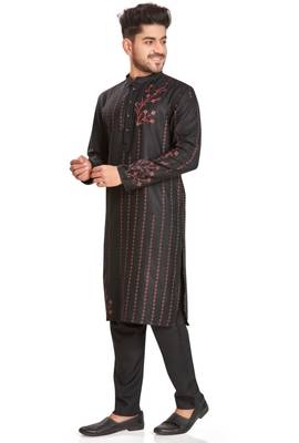 Black hand block printed kurta with embroidery viscos kurta payjama etnic wear / festive wear 3