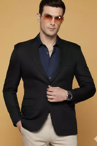 Men's black single-breasted slim fit self-design blazer