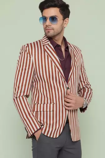 s/b collar two button round striped blazer for men (brown)