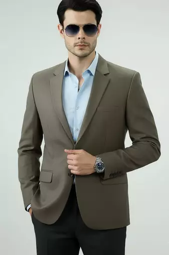 Men's brown blazer