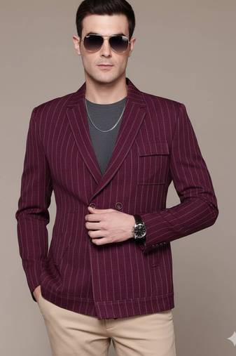Men's double-breasted slim-fit maroon blazer with white stripes