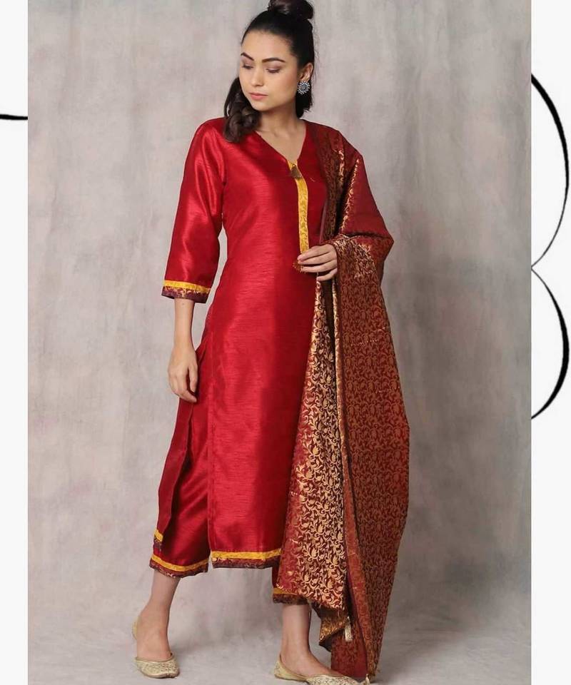 red cotton Surkh tashi kurta & pant with dupatta