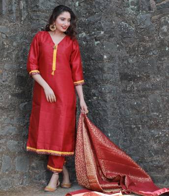 red cotton Surkh tashi kurta & pant with dupatta 2