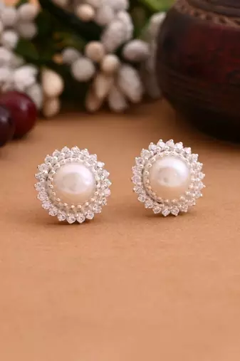 Silver color 925 silver stud earrings
