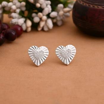 Silver color heart shape 925 silver stud earrings 1