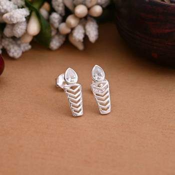 Silver color 925 silver stud earrings 1