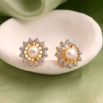 White color 925 gold plated silver stud earrings 2