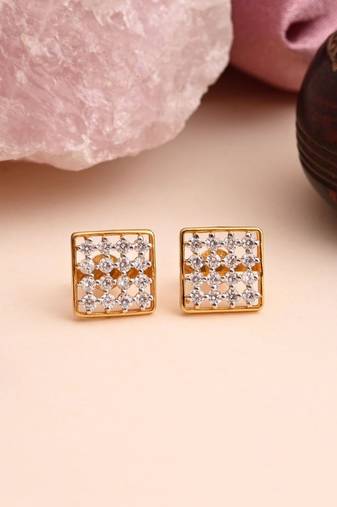 White color 925 gold plated silver stud earrings