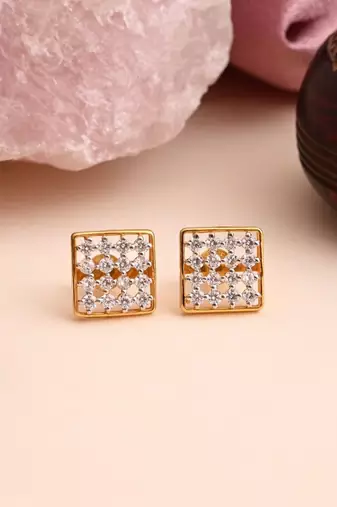 White color 925 gold plated silver stud earrings