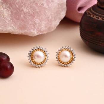 White color 925 gold plated silver stud earrings 1