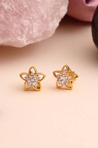White color 925 gold plated silver stud earrings