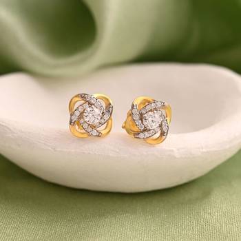 White color 925 gold plated silver stud earrings 2