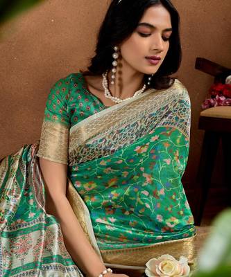 rama green printed art silk designer pallu saree 4