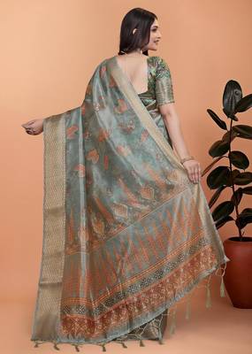 light green printed art silk designer pallu saree 3