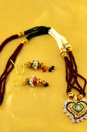 Moti Mala Mangalsutra With Earing