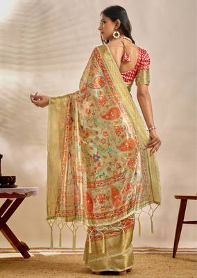 light green printed art silk designer pallu saree 3