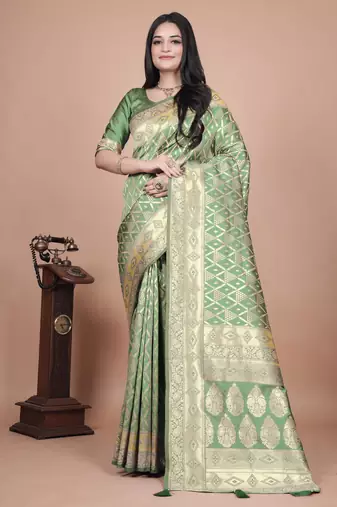 parrot green woven  designer pallu banarasi art silk saree