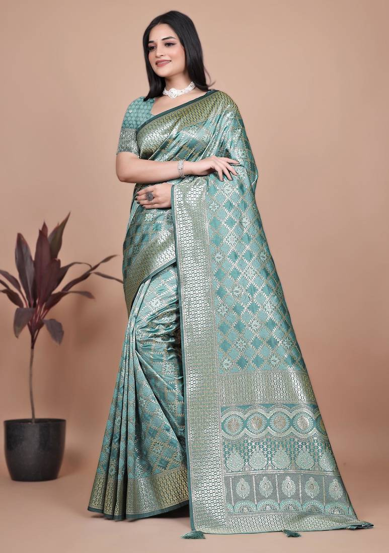 green woven  designer pallu banarasi art silk saree
