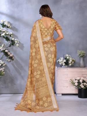 yellow printed  designer pallu linen saree 3