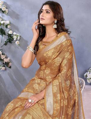 yellow printed  designer pallu linen saree 4