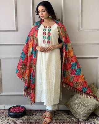White Cotton Schiffli Chikankari Kurta set 3